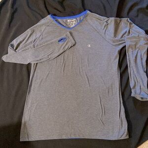 XXL CHAMPION BLUE LONG SLEEVE THUMB HOLE V NECK T SHIRT SUBTLE STRIPE EUC